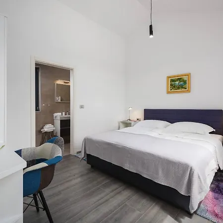 115 Villa